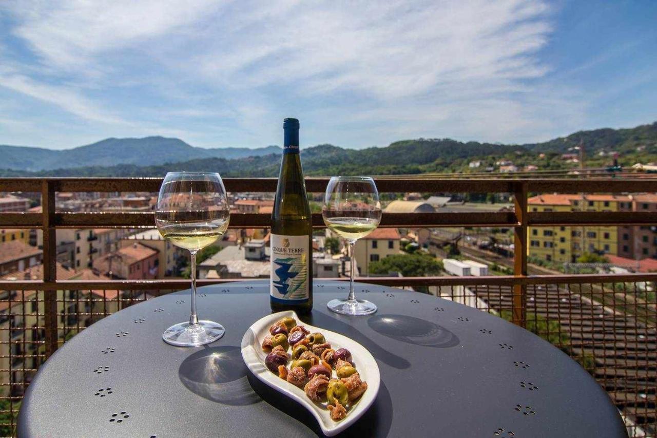 Ferienwohnung Residenza Franca Vista Panoramica La Spezia Exterior foto